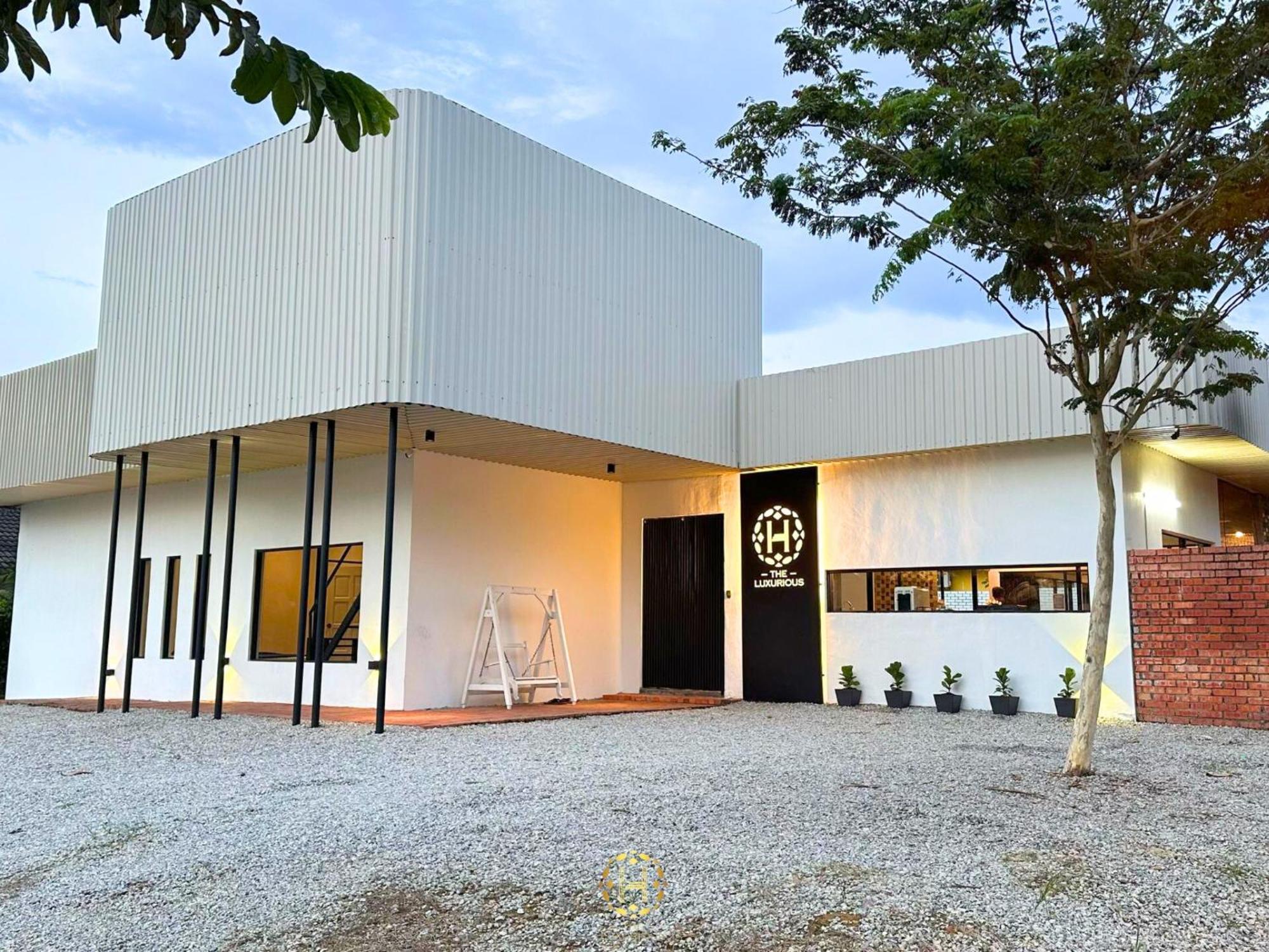 The Luxurious 1256, A Famosa Melaka Vila Alor Gajah Exterior foto